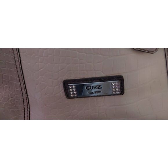 GUESS Faux Croc Print Two Tone Gray & Creme Large Tote Bag - Picture 2 of 6